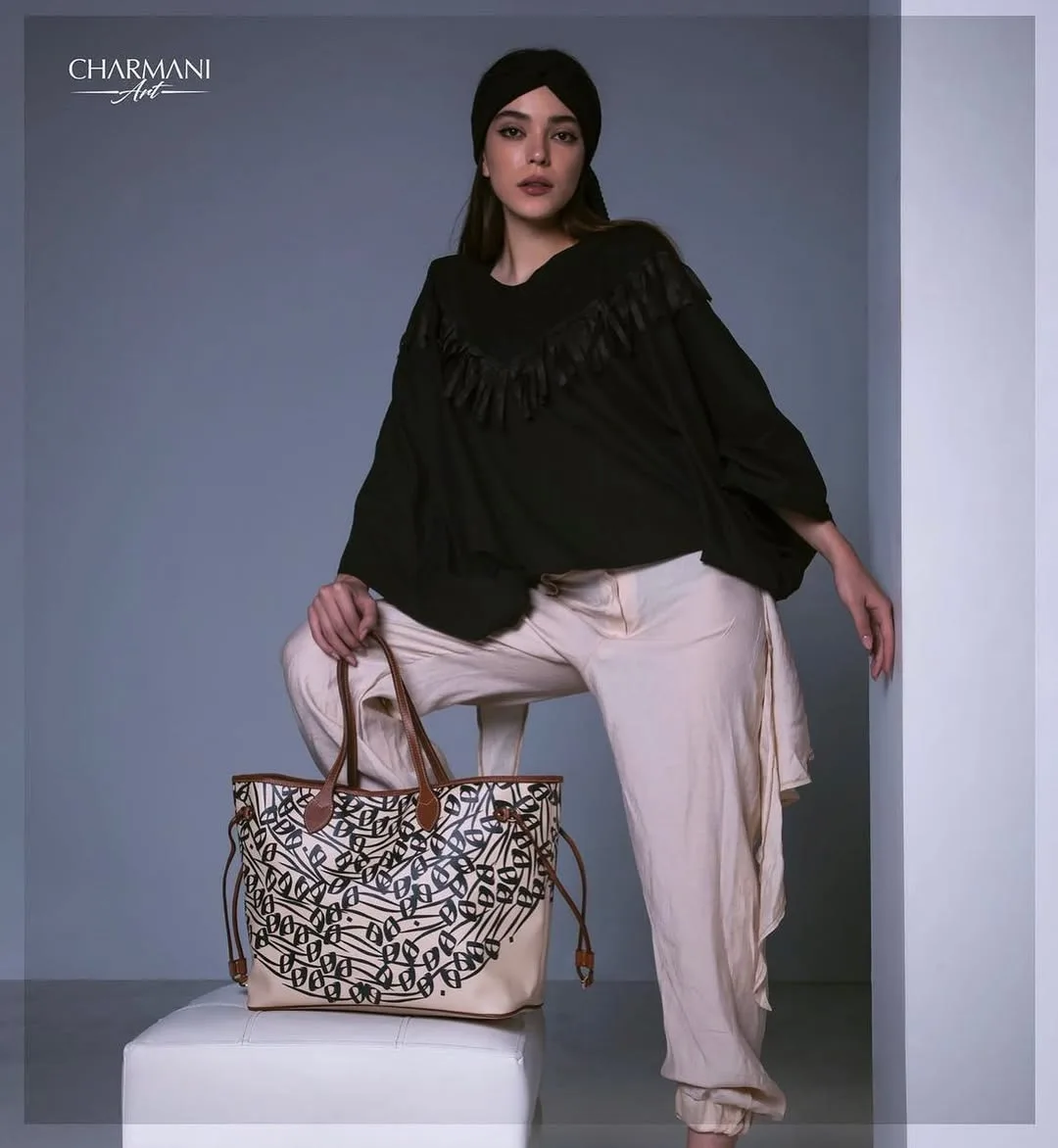 کیف دستی چرم چرمانی آرت، رنگ کرم، مشکی و قهوه‌ای، دوشی و دستی، بزرگ