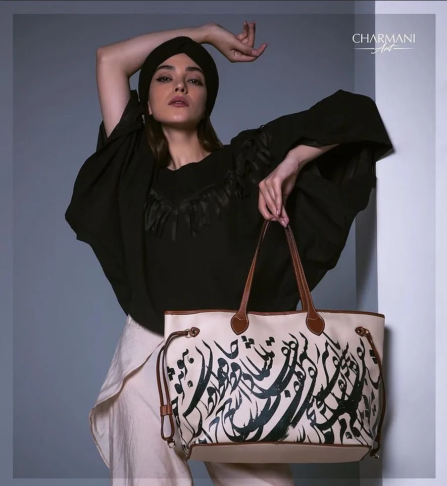 کیف مدل Zolf چرمانی آرت، رنگ کرم، قهوه‌ای و مشکی، دوشی، بزرگ