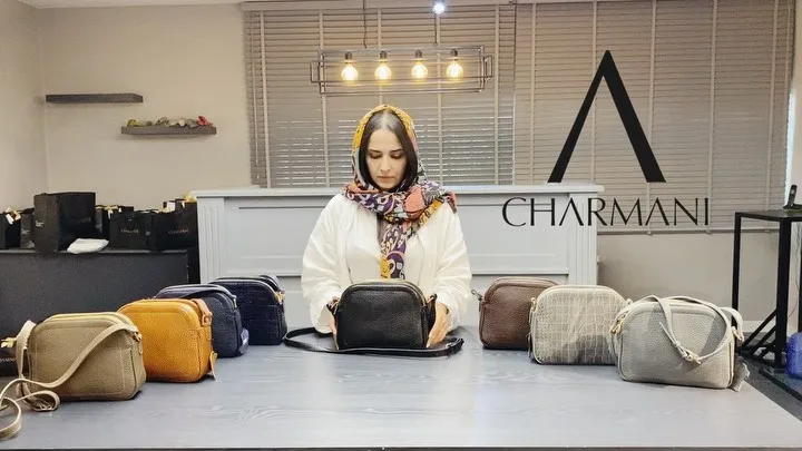 کیف دوشی چرم طبیعی استایل جانا