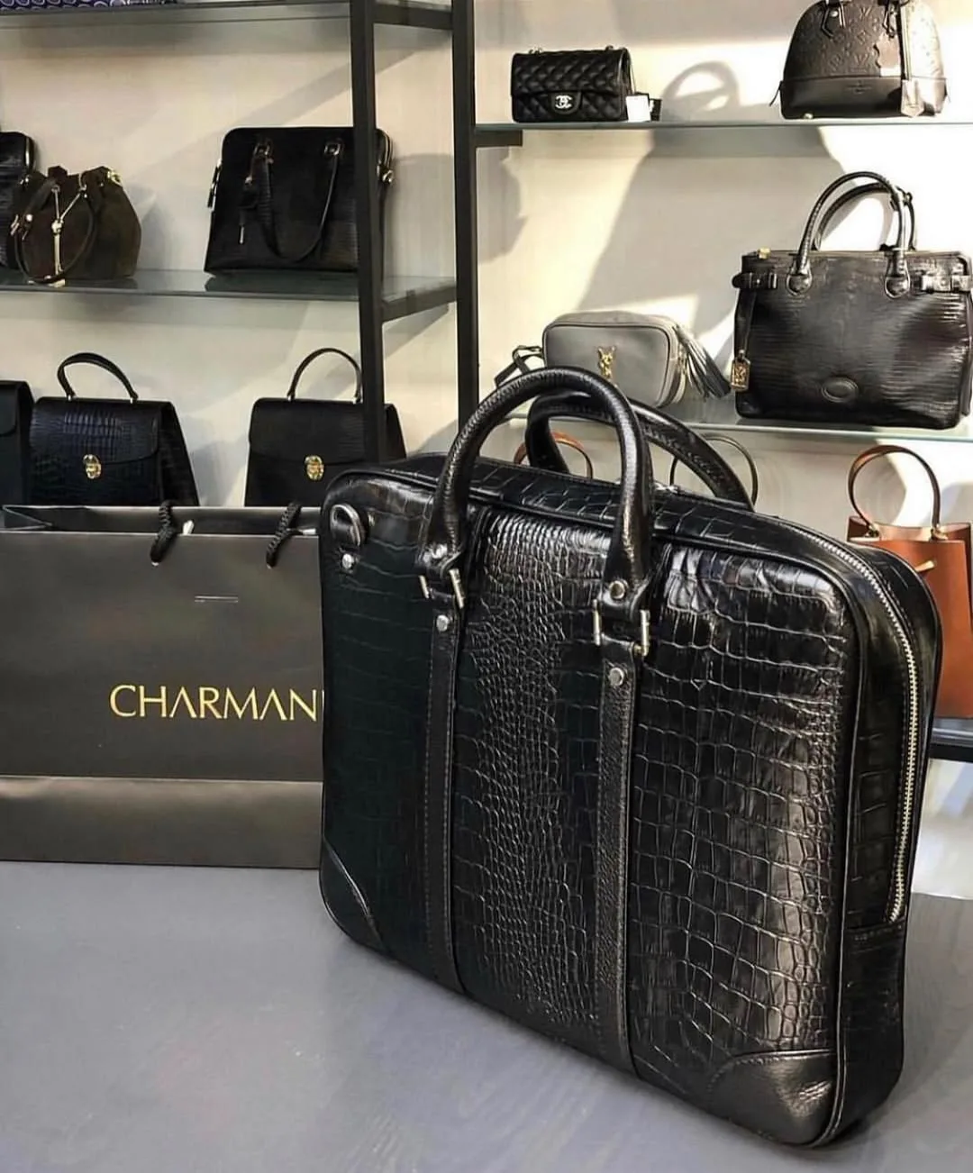 کیف دستی چرم ۳۹×۳۵ چرمانی