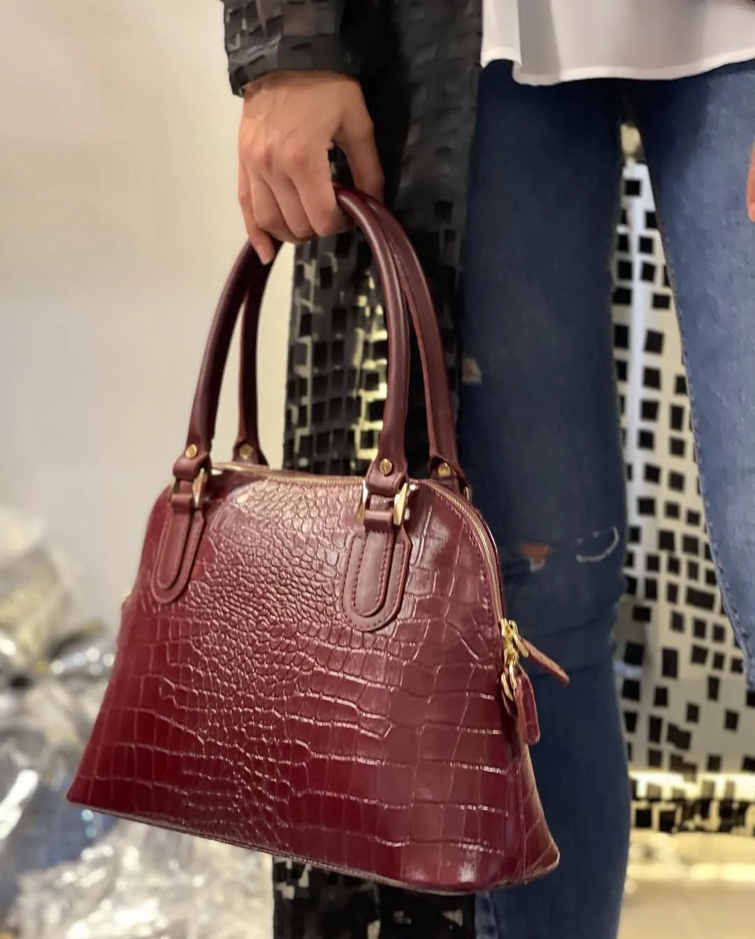 کیف دستی چرم زنانه چرمانی، رنگ سرخابی، طرح طرح حیوانی، دستی و دوشی