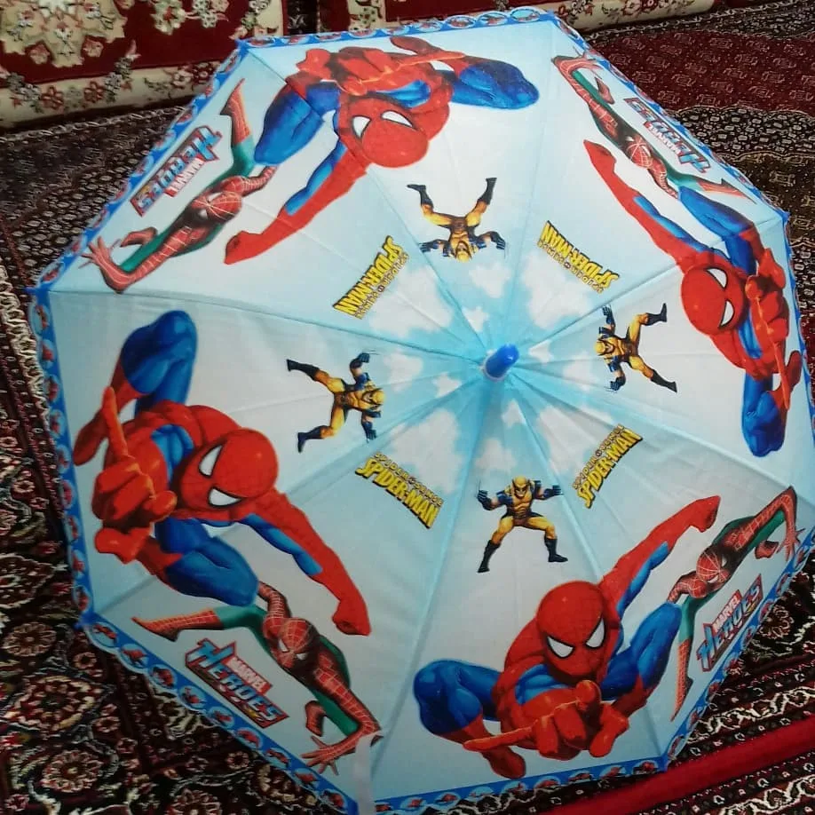 چتر پسرانه تاپ، رنگ آبی و قرمز، طرح شخصیت کارتونی، مدل بچگانه