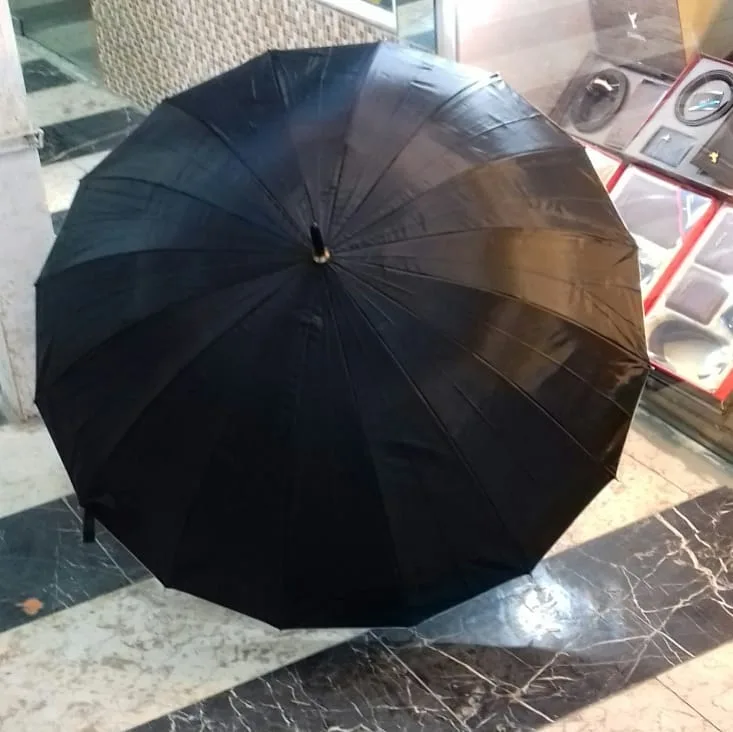 چتر مردانه ۱۶ فنر دوآستر، رنگ مشکی، جنس پلاستیک، دستی، بلند