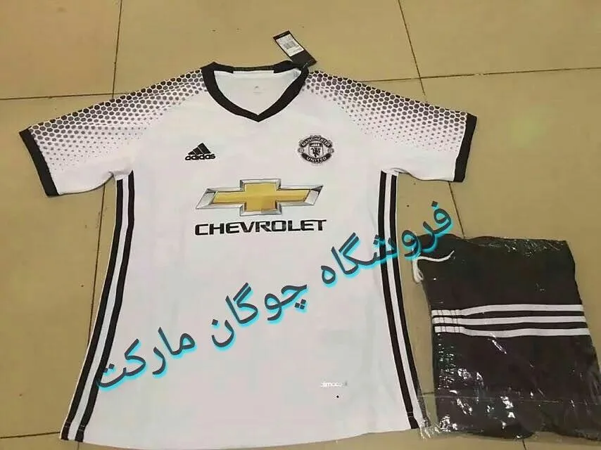 پیراهن و شورت سوم منچستر یونایتد ۲۰۱۶