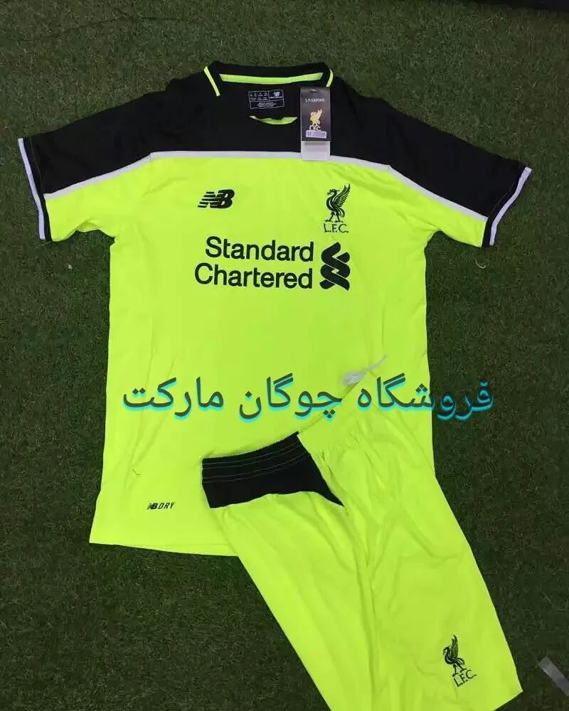 لباس سوم لیورپول ۲۰۱۶