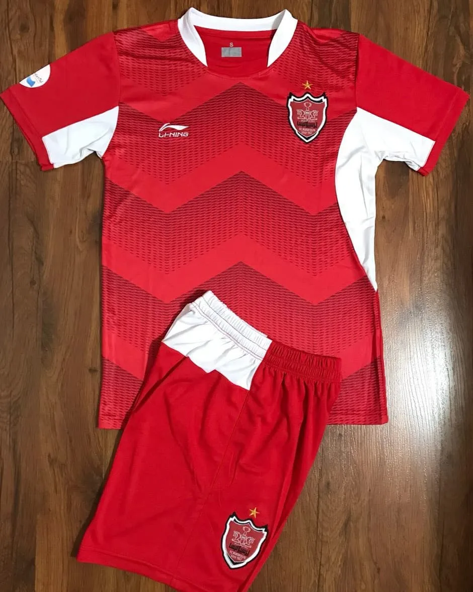 پیراهن و شورت پرسپولیس