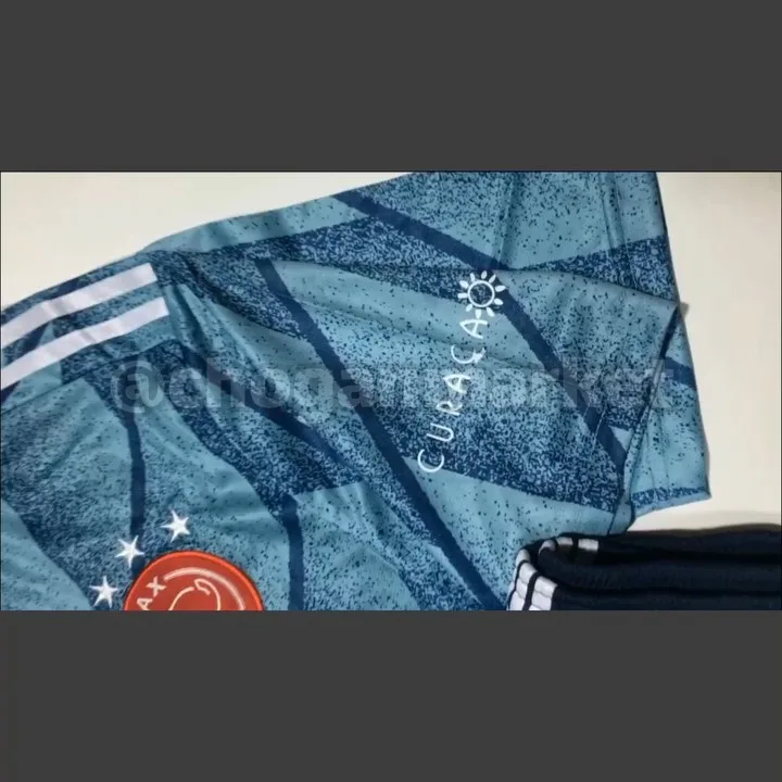 کیت فوتبال آژاکس
