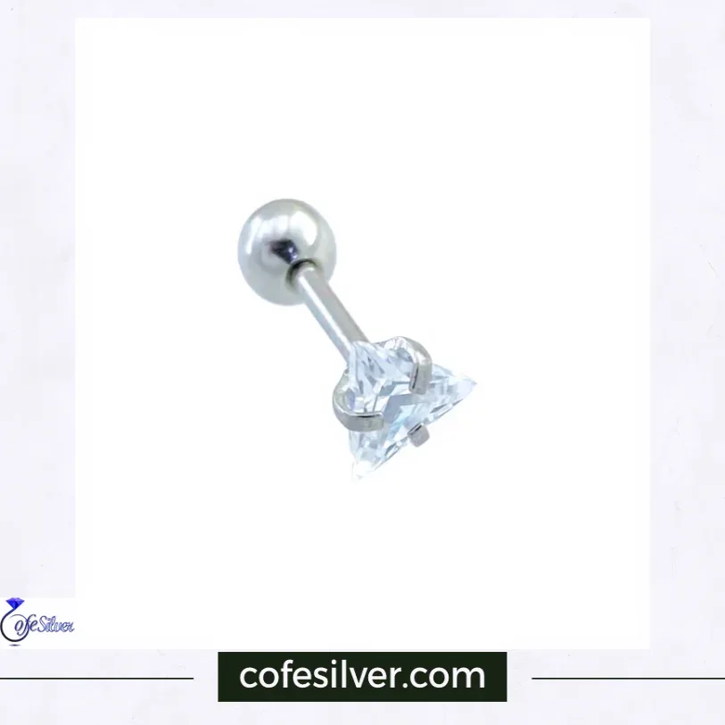 پیرسینگ گوش مدل تک نگین ژوپینگ، رنگ نقره‌ای و سفید، جنس استیل و نگین، پیرسینگ میله‌ای نگین مثلثی