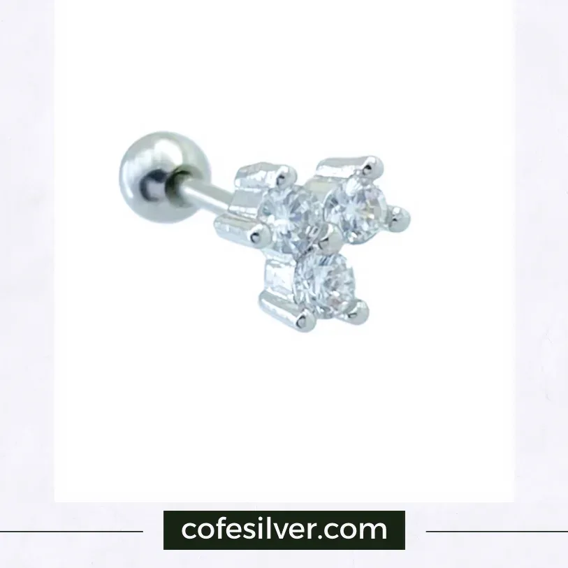 پیرسینگ گوش مدل برفی ژوپینگ، رنگ نقرهای و سفید، جنس استیل و نگین، پیرسینگ میلهای سهنگین