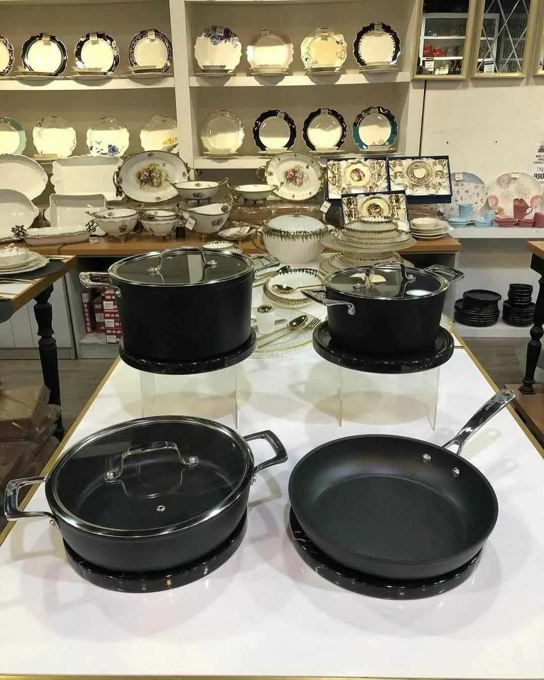 ست ظروف چدنی ۹ تکه مایا — عکس ۱۰