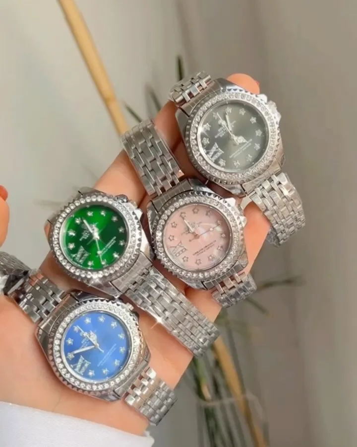ساعت مچی نگیندار