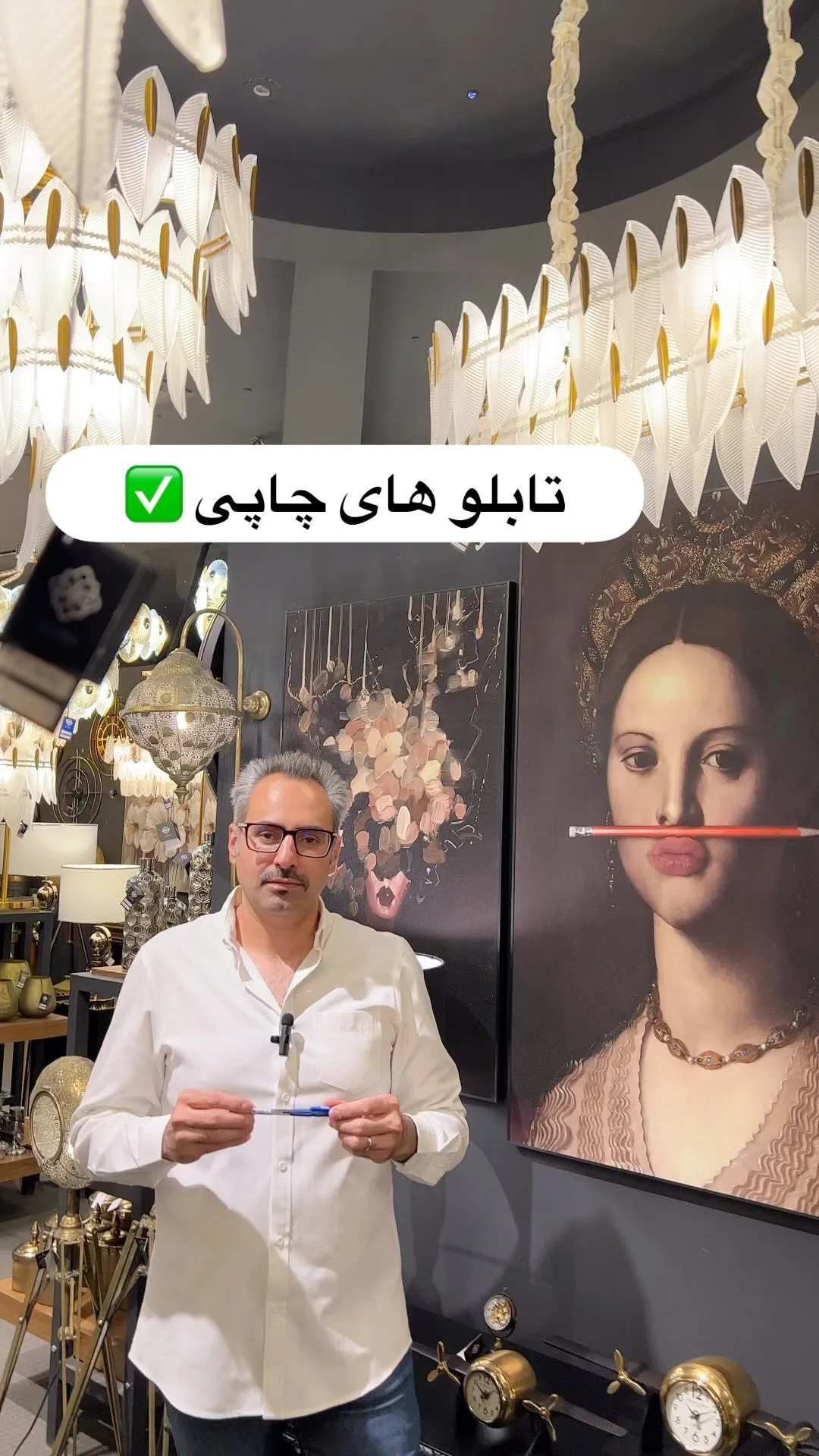 تابلو چاپی با فرم فلزی، رنگ قهوه‌ای و مشکی، جنس بوم، طرح چهره، تابلوی دیواری چاپ‌پرس