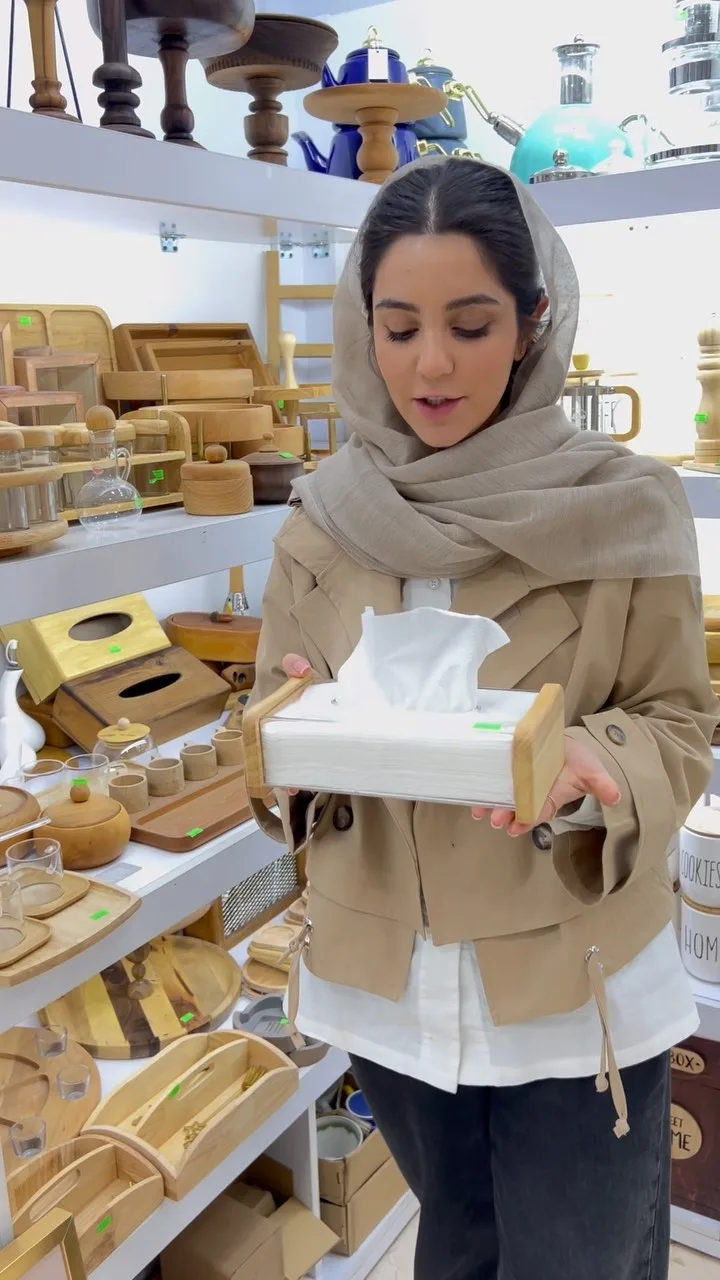 جادستمالی اکریلیک با کناره‌ی بامبو، رنگ کرم و سفید، جنس چوب، مستطیلی