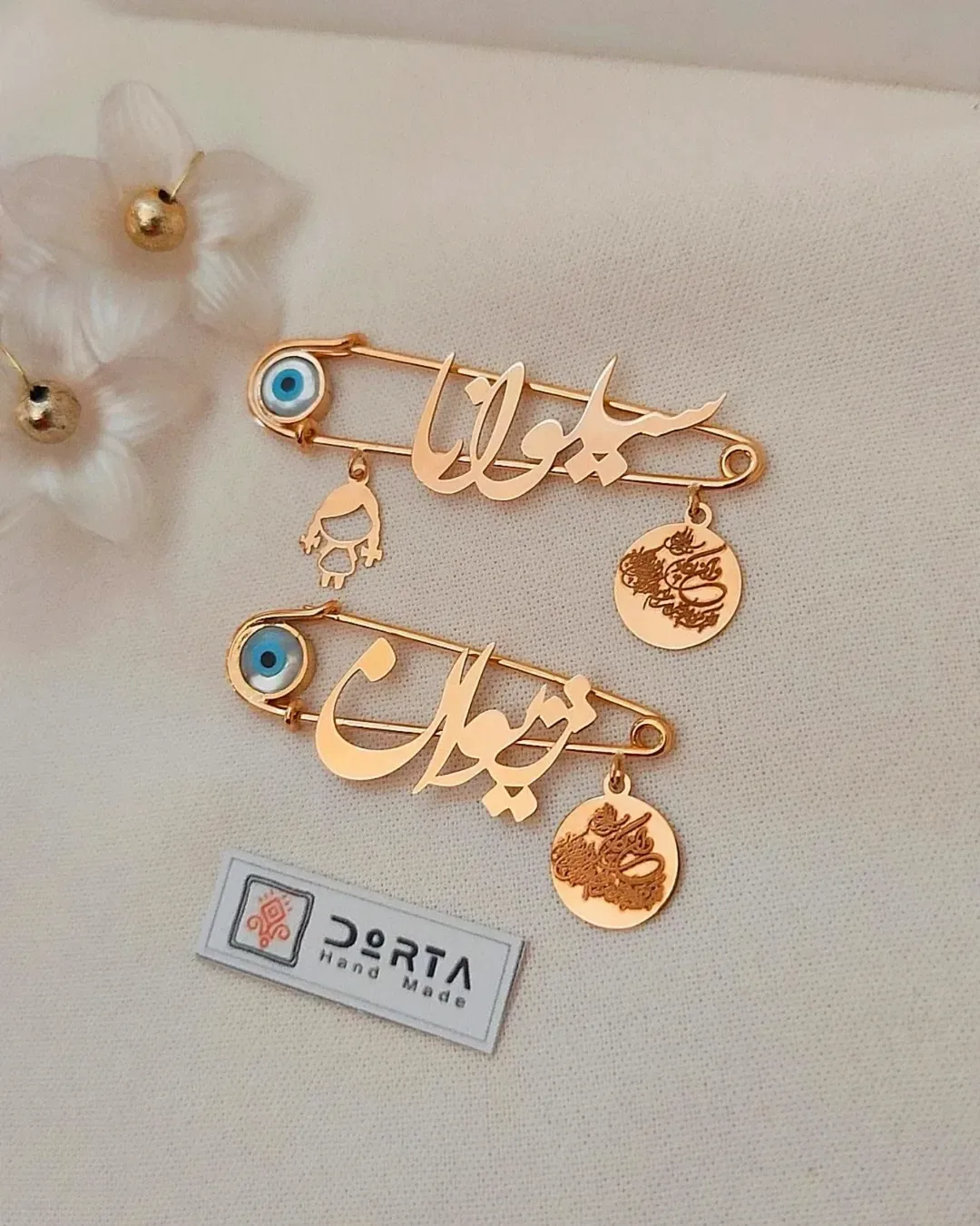 سنجاق سینه طلا طرح اسم