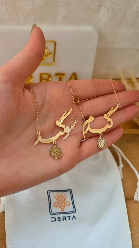 گردنبند اسم با حکاکی تاریخ تولد، رنگ طلایی، جنس فلز، گردنبند نام