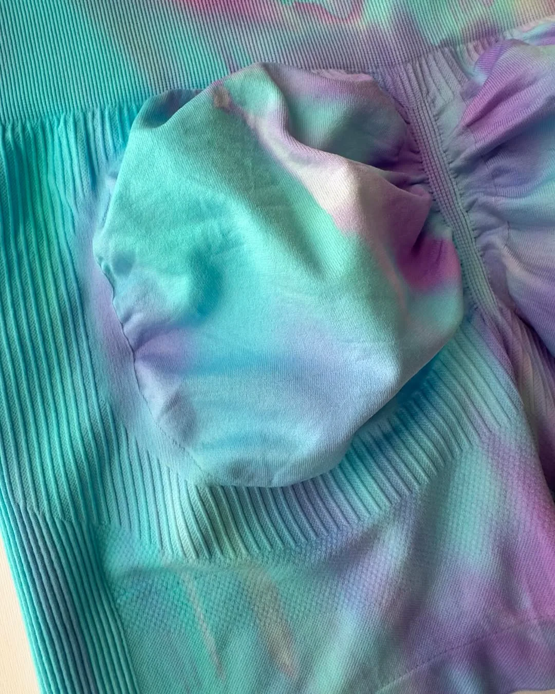 ست شورتک و نیمتنه ورزشی زنانه — عکس ۵
