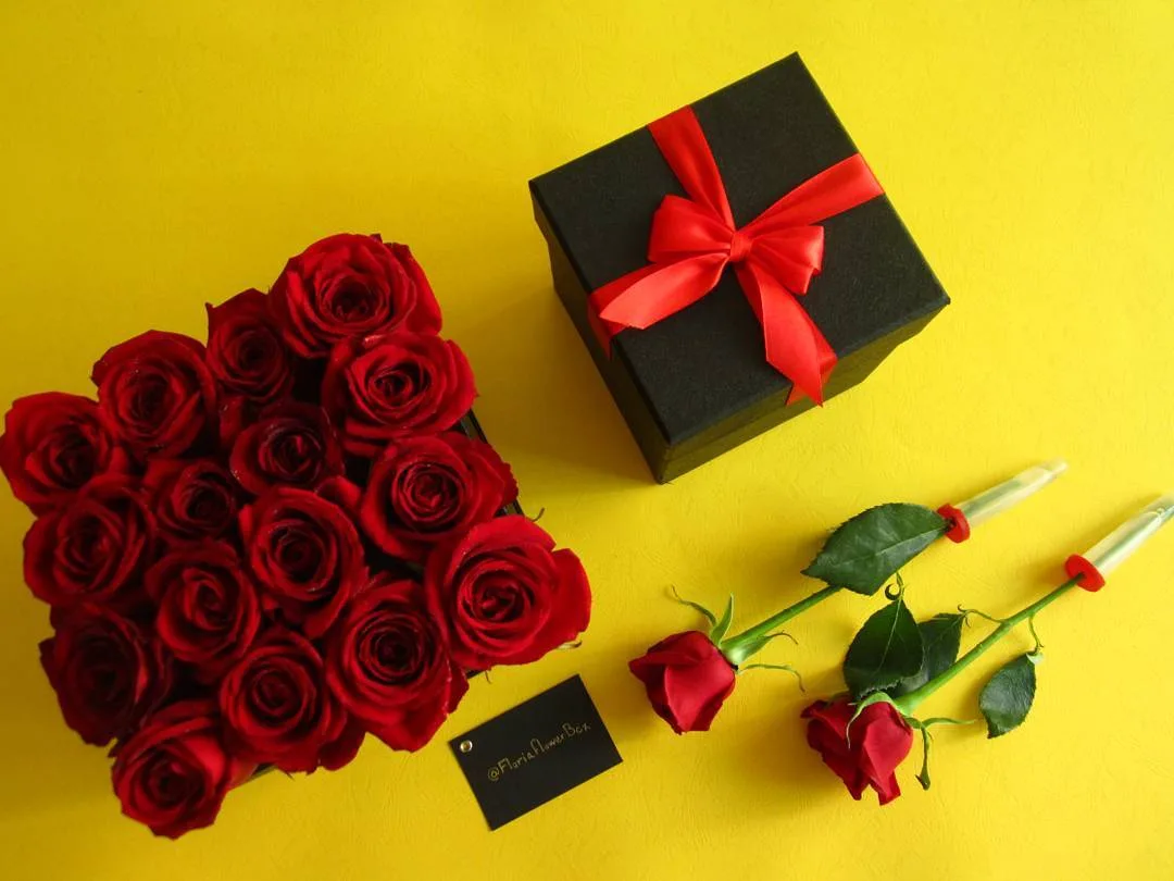 باکس گل و جعبه هدیه