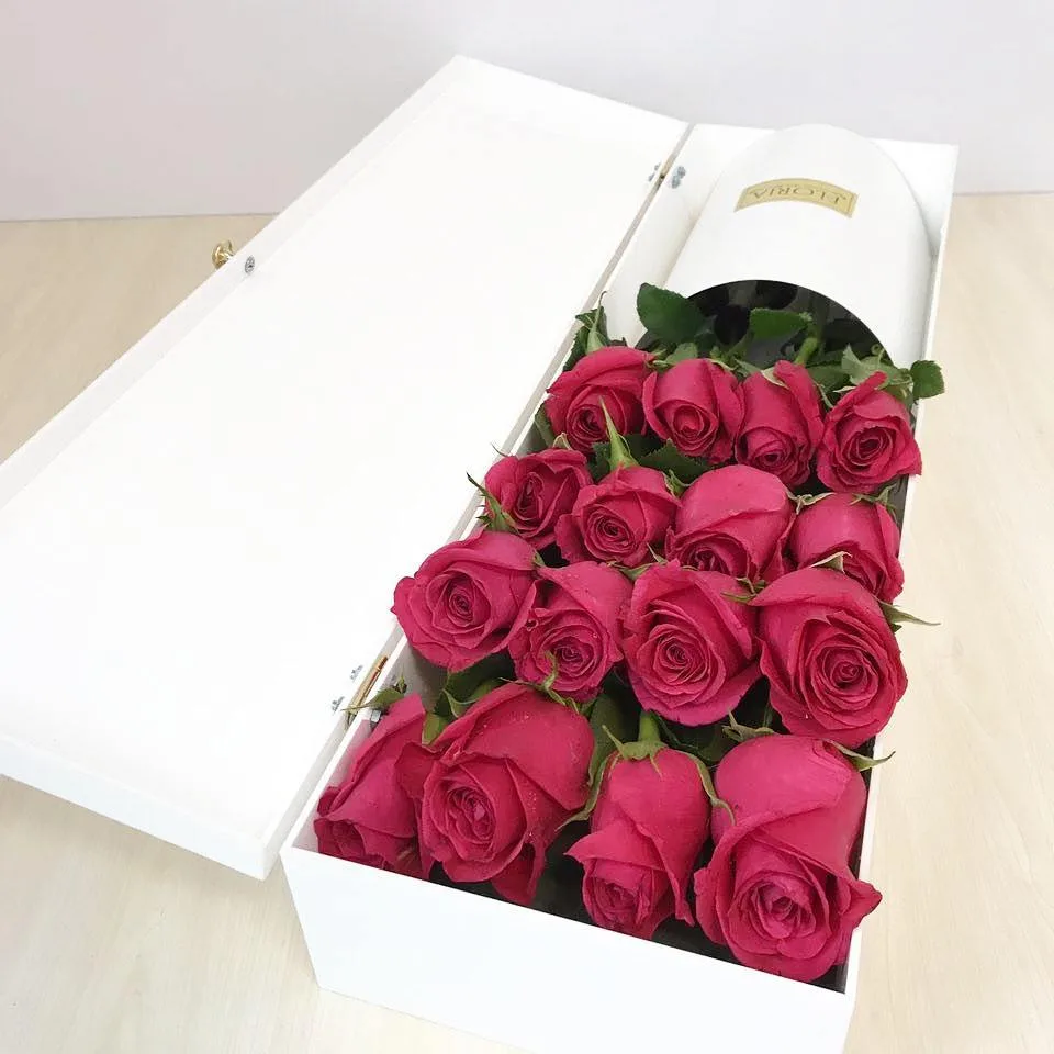باکس کلاسیک رز سرخابی، رنگ قرمز، باکس گل مستطیلی دردار