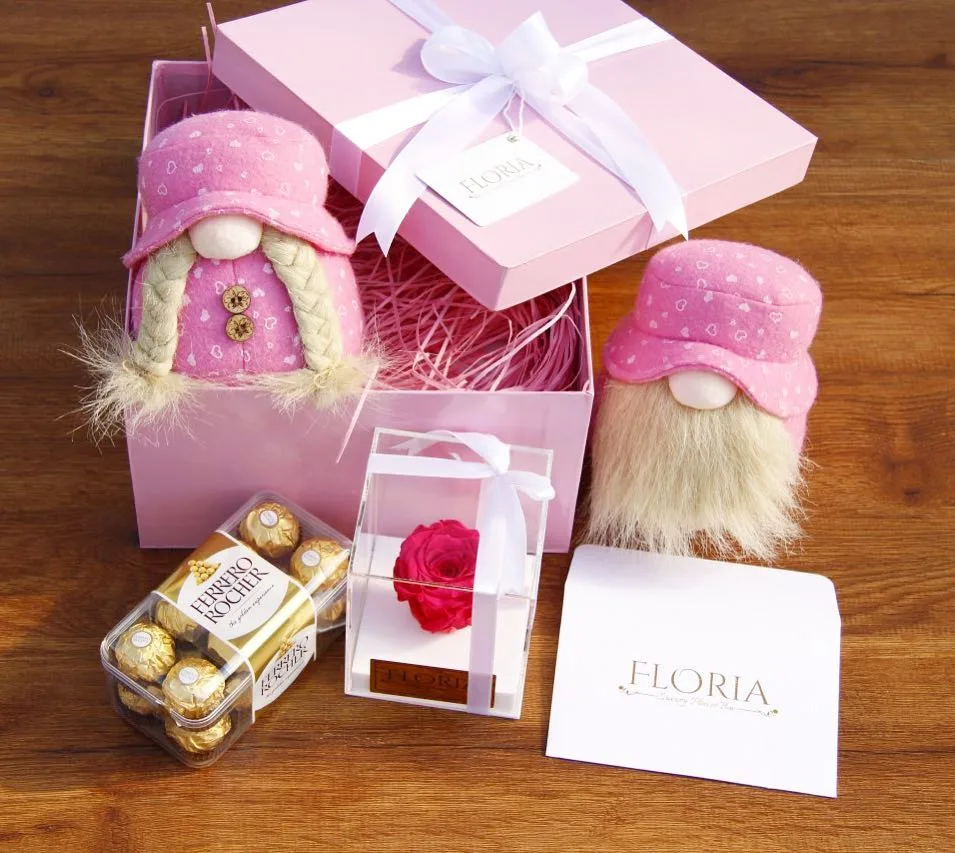 پکیج ولنتاین رز جاودان Rose Amor
