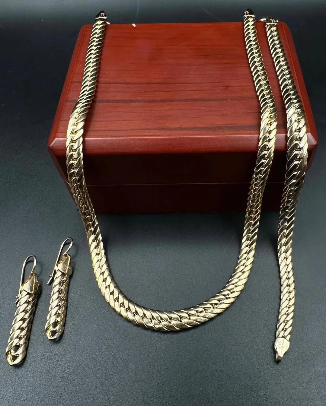 سرویس طلا گردنبند دستبند گوشواره
