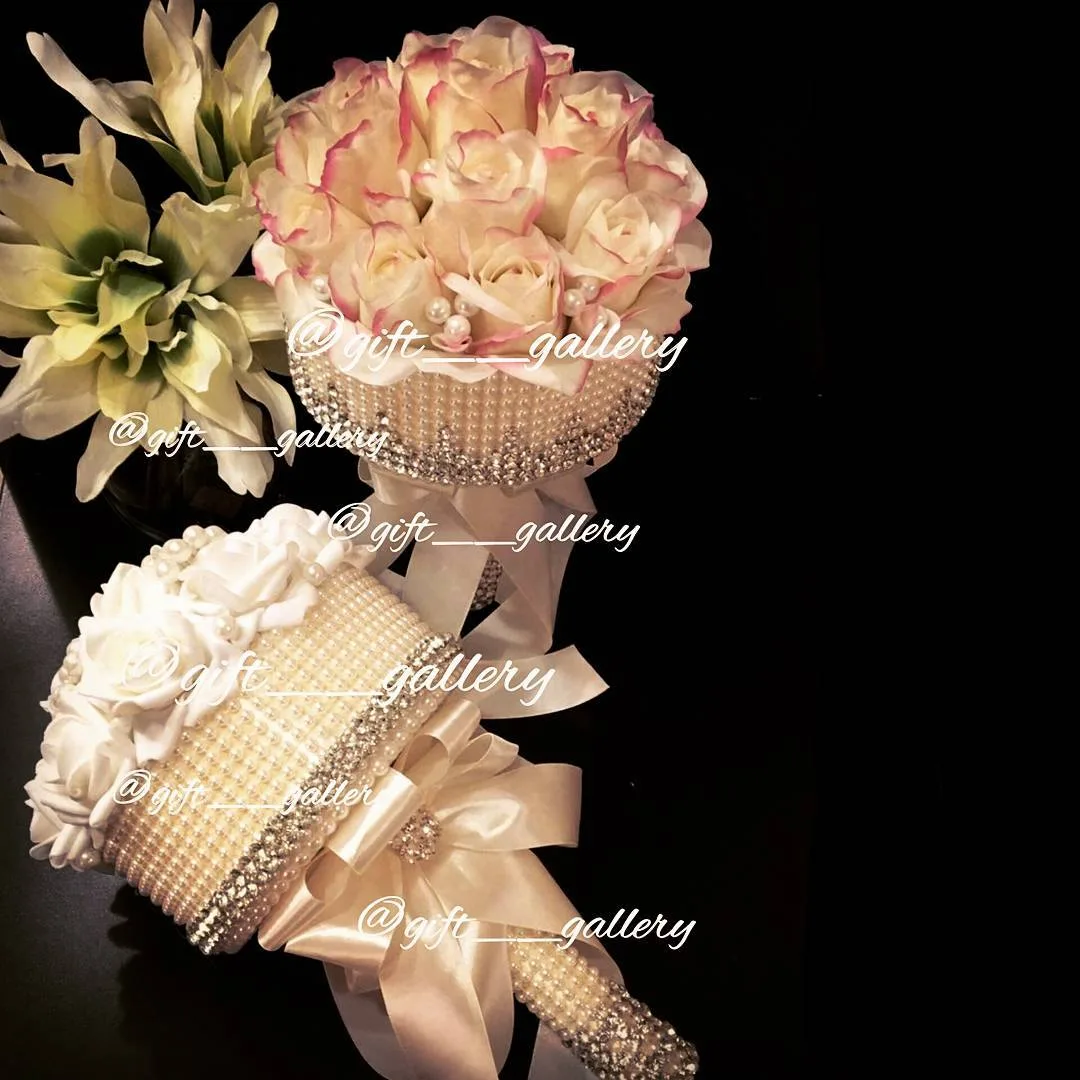 دسته گل عروس مصنوعی