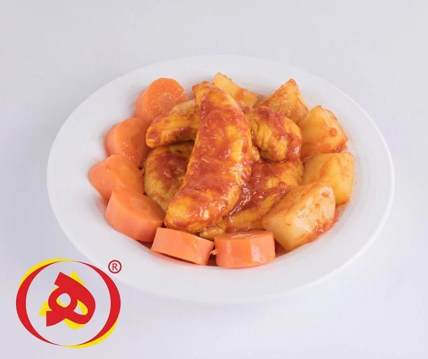 خوراک مرغ، رنگ سفید، نارنجی و قرمز، بشقاب غذا