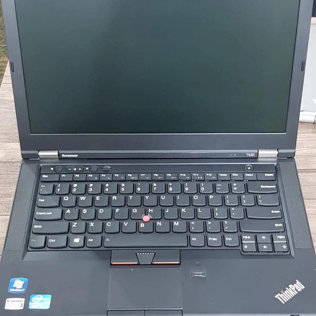 لپ‌تاپ لنوو T430 Lenovo، رنگ مشکی، جنس پلاستیک