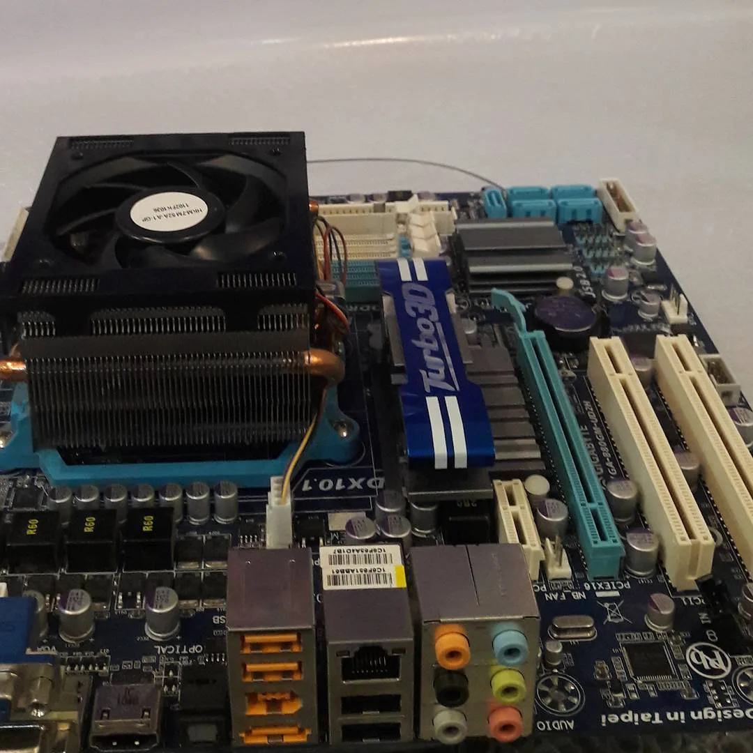 مادربرد گیگابایت باندل با CPU A4