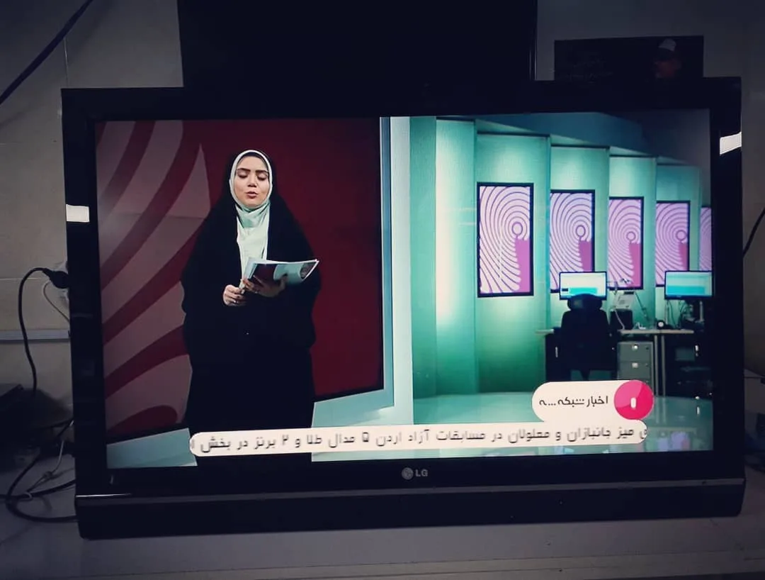 تلویزیون ال سی دی استوک ال جی ۳۲ اینچ LG، رنگ مشکی، جنس پلاستیک، تلویزیون صفحه تخت
