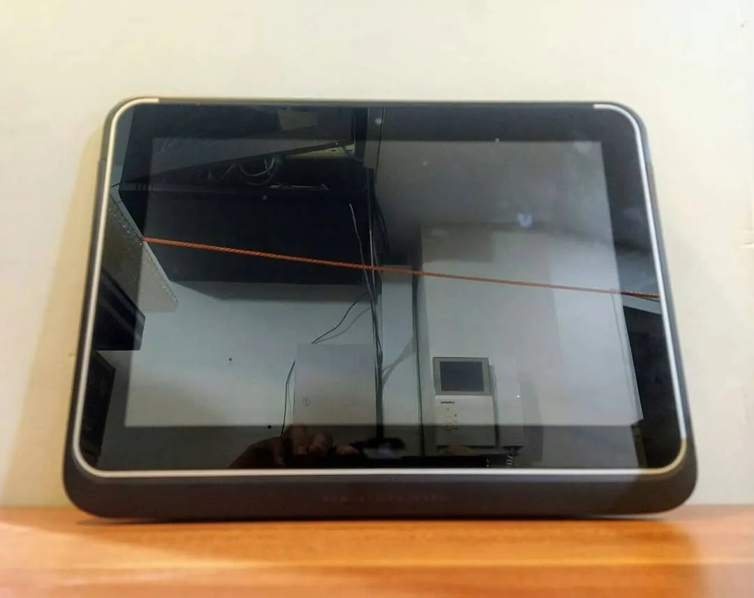 تبلت اچ‌پی ElitePad 900 G1 HP، رنگ مشکی و نقره‌ای، جنس شیشه و پلاستیک، تبلت صفحه لمسی