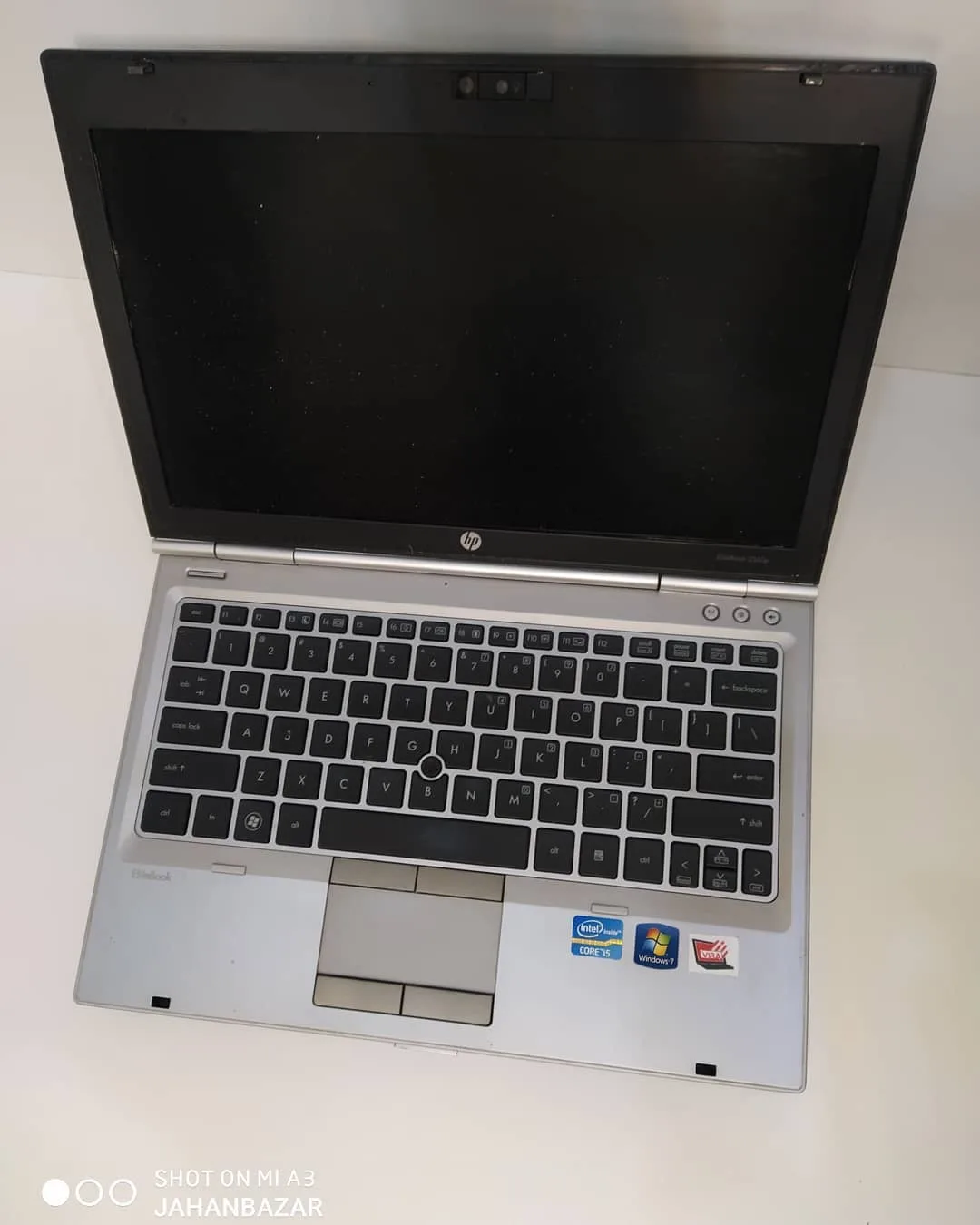 لپ تاپ HP EliteBook 2560p، رنگ نقرهای و مشکی، جنس فلز و پلاستیک، صفحه نمایش باز
