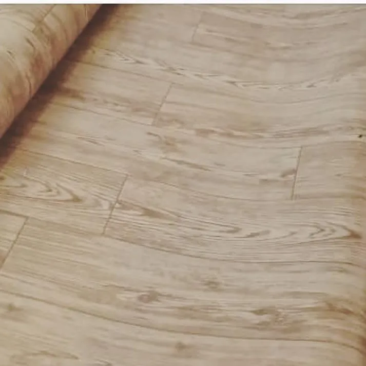 کفپوش پی‌وی‌سی عرض ۲ متر، رنگ کرم، جنس PVC، طرح چوب