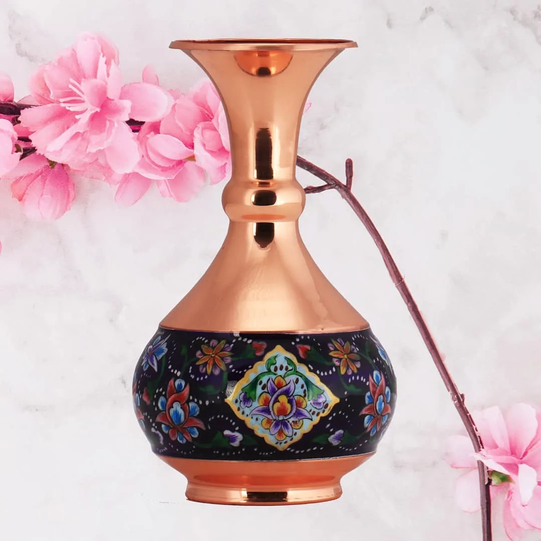 گلدان شلغمی مس و پرداز، رنگ مسی، مشکی و آبی، جنس فلز و مس، طرح گلدار، گلدانی رومیزی بلند