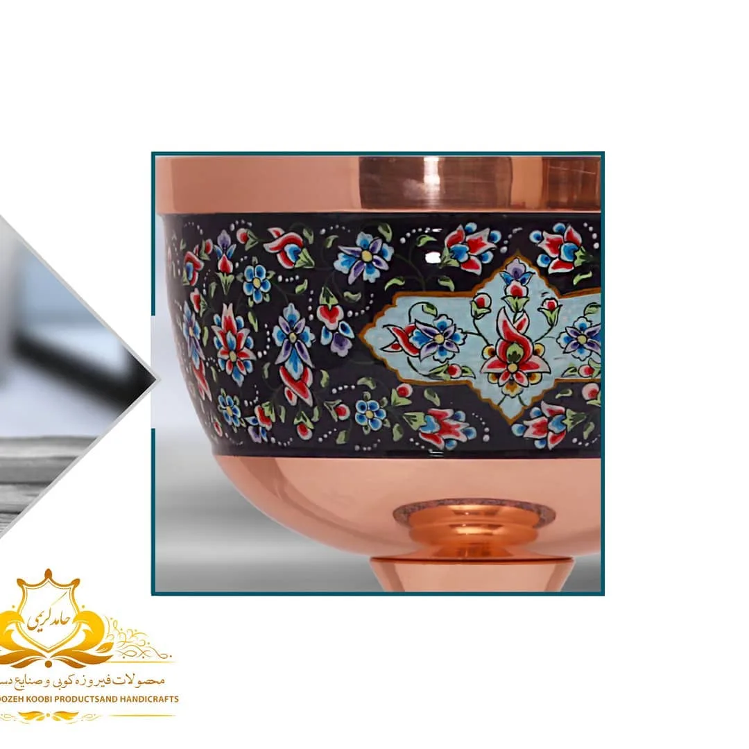 لیوان سنگاب مس و پرداز، رنگ مسی، مشکی، آبی و قرمز، جنس فلز، طرح گلدار، لیوان پایه دار