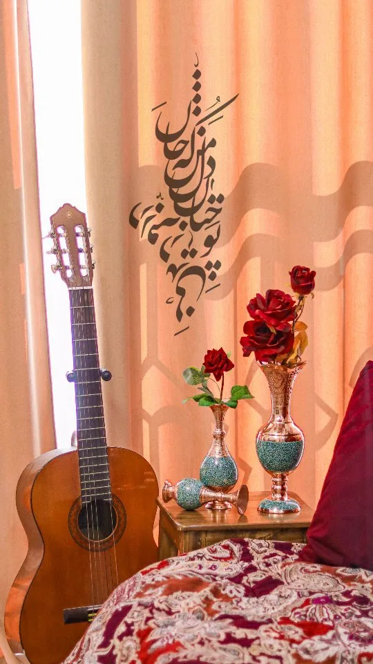 گلدان مسی فیروزه‌کوبی