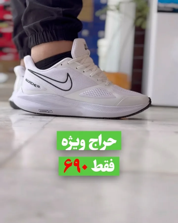 کتانی اسپرت سفید نایکی، رنگ مشکی، بدون پاشنه