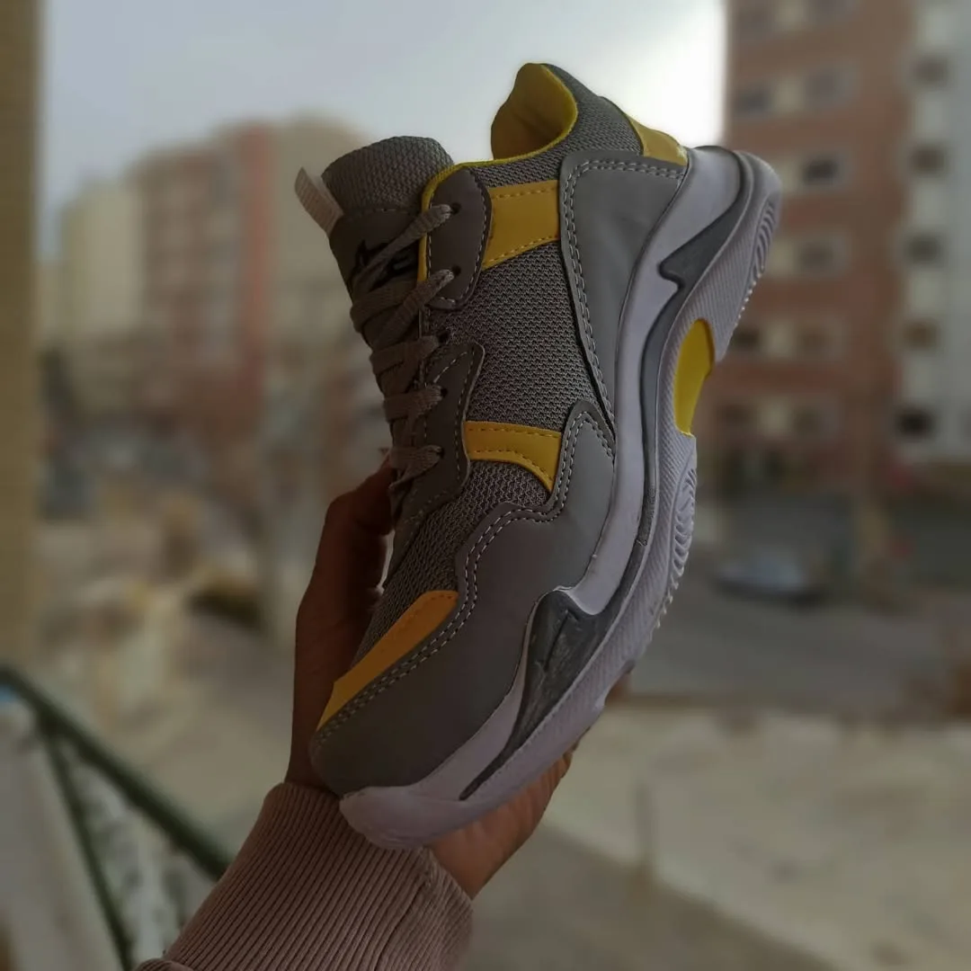 کتانی اسپرت طوسی تیره و خردلی — عکس ۳