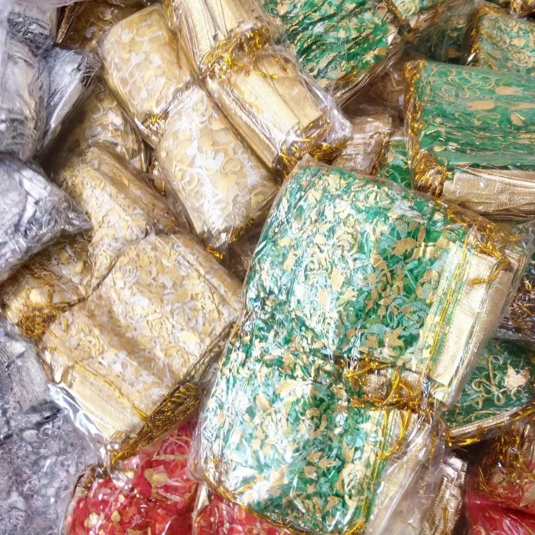 کیسه حریر طرح‌دار ۸×۱۲ — نمای در‌دست — طرح گل — عکس ۸