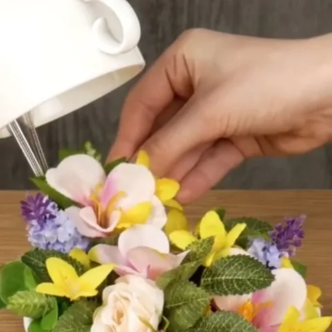 گل مصنوعی، رنگ زرد، صورتی، بنفش و سفید، جنس پارچه، گلبرگی
