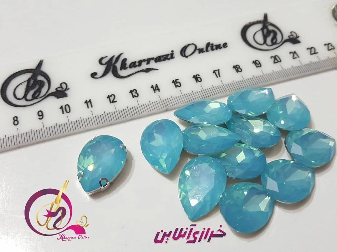 پک نگین اشک پایه‌دار رزین — رنگ آبی — نمای در‌دست — ۱۶ در ۲۳ — عکس ۹
