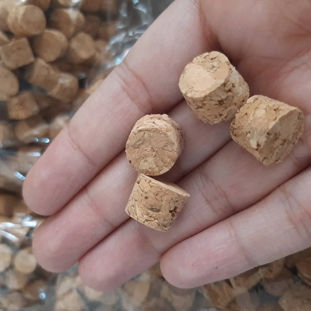 چوب پنبه ویال — رنگ قهوه‌ای — نمای در‌دست — مناسب ویال — عکس ۳