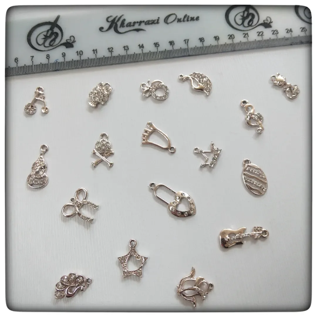 خرج کار نقره‌ای نگین‌دار