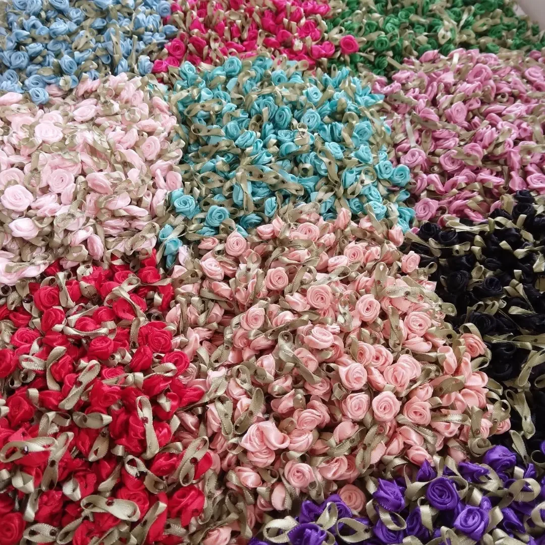 شکوفه روبانی رنگارنگ