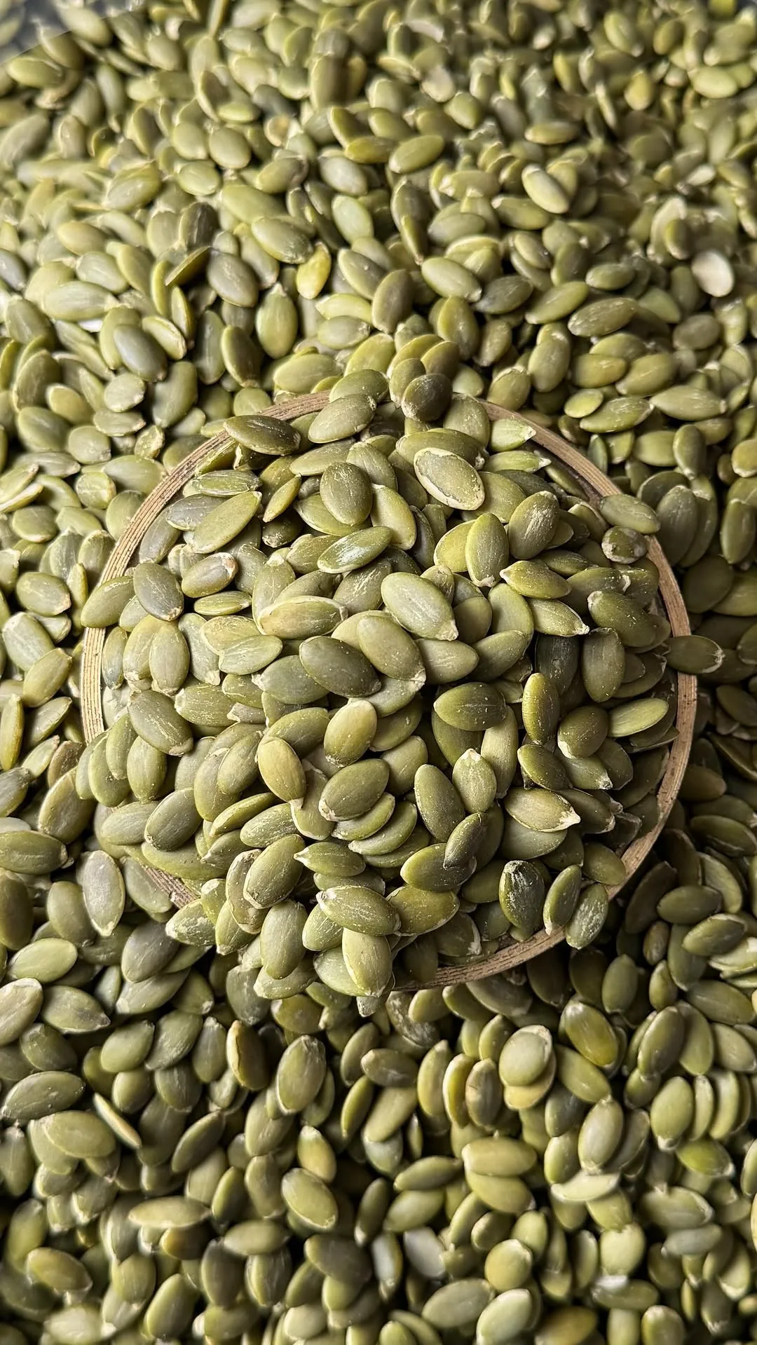 مغز تخمه کدو خام و شور