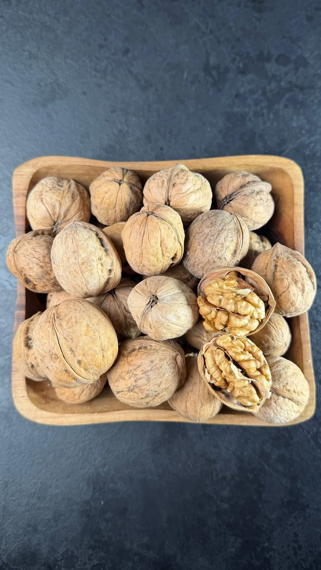 گردو پوست کاغذی درجه یک