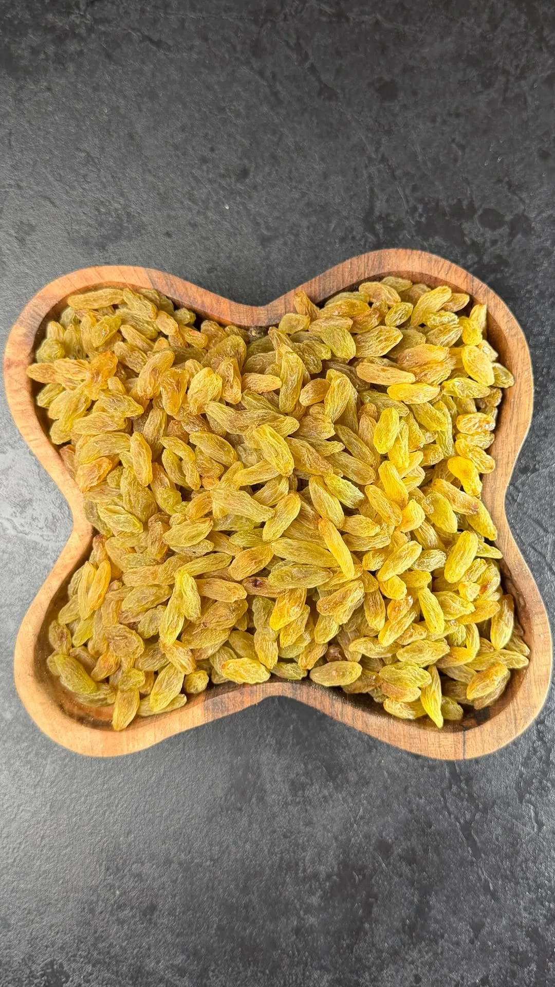 کشمش سبز قلمی درجه یک