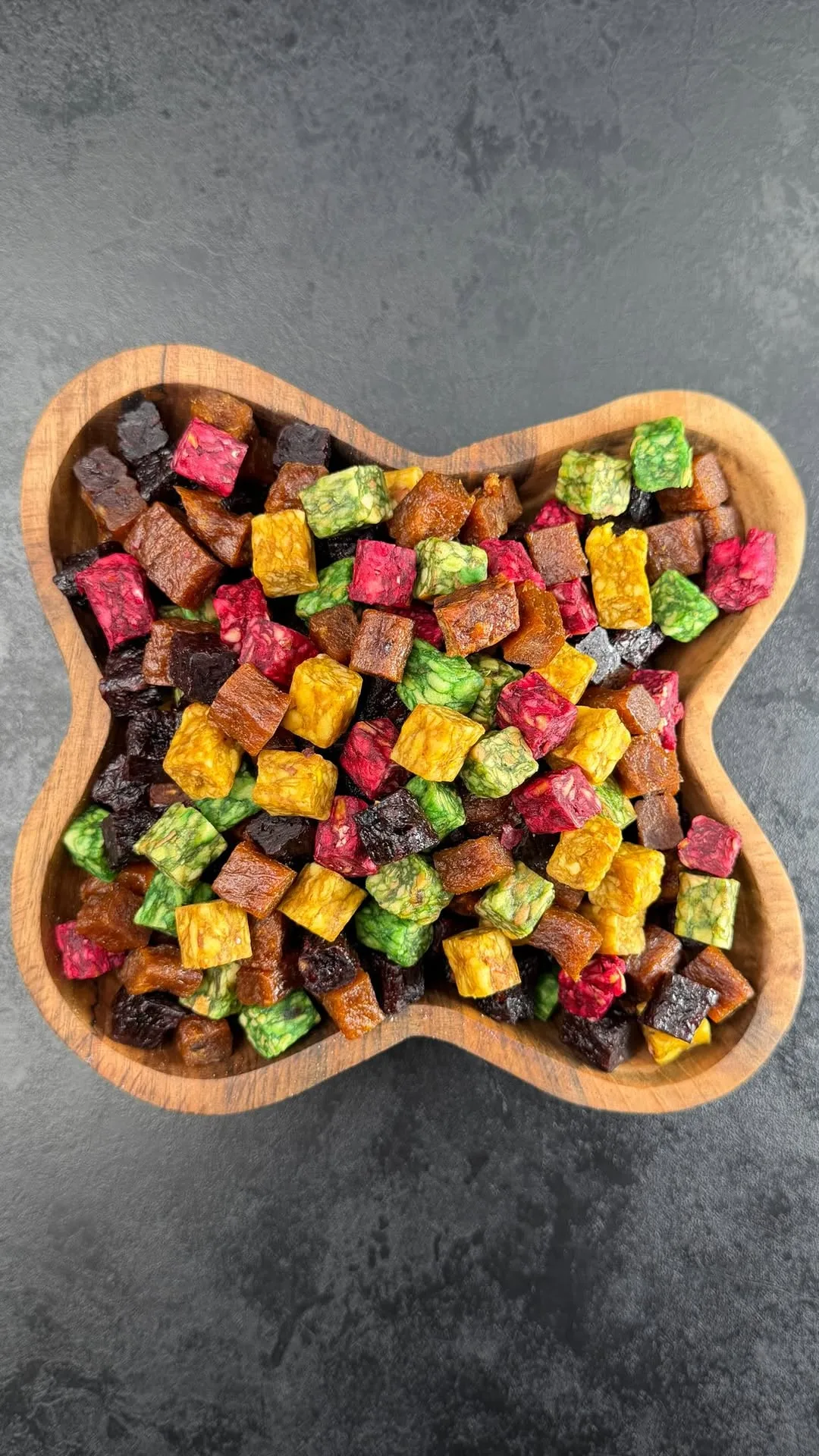 حبه میوه ایرانی ۵۰۰ گرمی، رنگ رنگارنگ، شیرینی