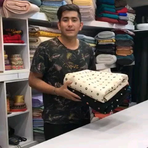 پارچه مجلسی متری، رنگ کرم و مشکی، طرح سنگ‌دوزی، قواره‌ای، مستطیل
