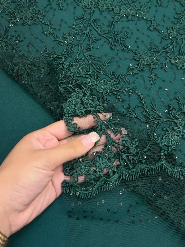پارچه دانتل گیپور سه‌بعدی