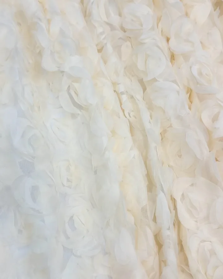 پارچه تور گل رز عرض ۱۴۰